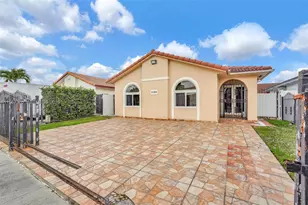 3289 W 70th St, Hialeah, FL 33018 - Photo 46