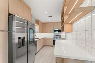 1880 NE 180th St, North Miami Beach, FL 33162 - Photo 46