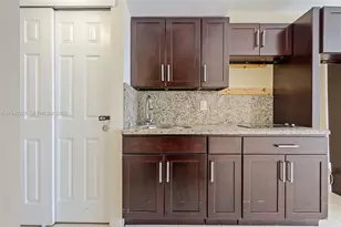 19201 Collins Ave, Sunny Isles Beach, FL 33160 - Photo 8