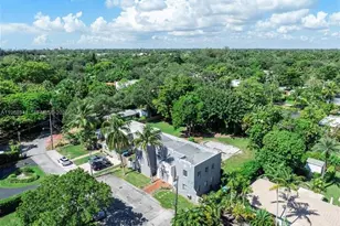 11402 NE 8th Ct, Biscayne Park, FL 33161 - Photo 14