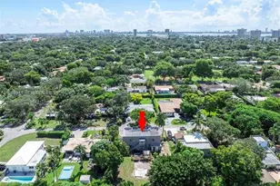 11402 NE 8th Ct, Biscayne Park, FL 33161 - Photo 8