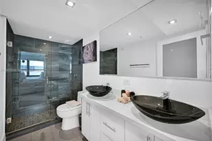 5225 Collins Ave, Miami Beach, FL 33140 - Photo 22