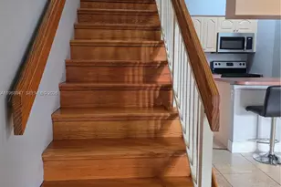 18316 NW 68th Ave, Hialeah, FL 33015 - Photo 8