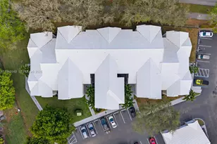 2890 N Oakland Forest Dr, Oakland Park, FL 33309 - Photo 20