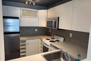 492 NW 165th St Rd, Miami, FL 33169 - Photo 2