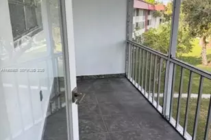 1400 NE 191st St, Miami, FL 33179 - Photo 10