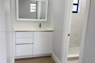 250 SW 78th Ave, Miami, FL 33144 - Photo 8