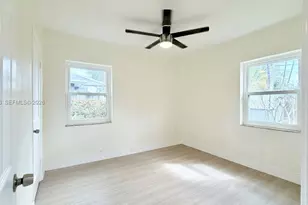 432 NW 103rd St, Miami, FL 33150 - Photo 10