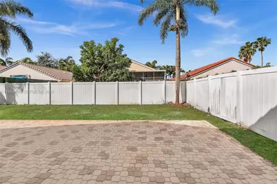 4917 SW 32nd Way, Hollywood, FL 33312 - Photo 22