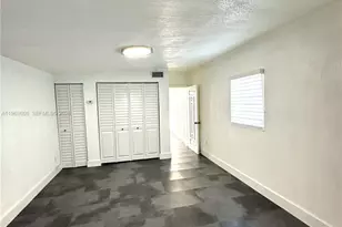 1960 W 63rd St, Hialeah, FL 33012 - Photo 8