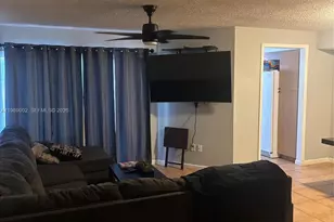 2249 SE 27th Dr, Homestead, FL 33035 - Photo 2