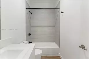 400 SW 1st St, Florida City, FL 33034 - Photo 18