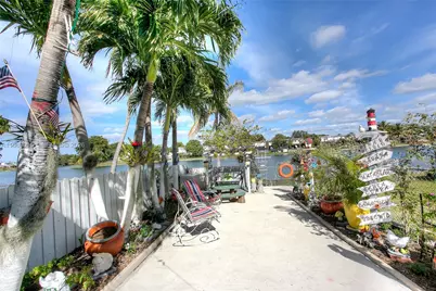 1675 W 72nd St, Hialeah, FL 33014 - Photo 10