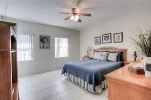 1675 W 72nd St, Hialeah, FL 33014 - Photo 6