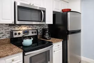 17125 N Bay Rd, Sunny Isles Beach, FL 33160 - Photo 18