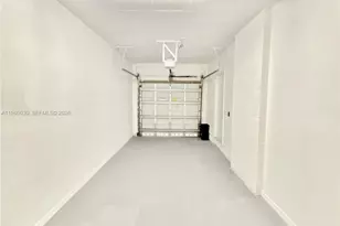 1902 Belmont Ln, North Lauderdale, FL 33068 - Photo 4