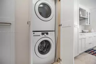 7135 Collins Ave, Miami Beach, FL 33141 - Photo 24