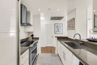 10275 Collins Ave #102, Bal Harbour, FL 33154 - Photo 10