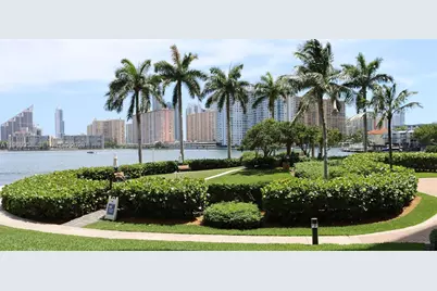 1000 W Island Blvd #2909, Aventura, FL 33160 - Photo 34