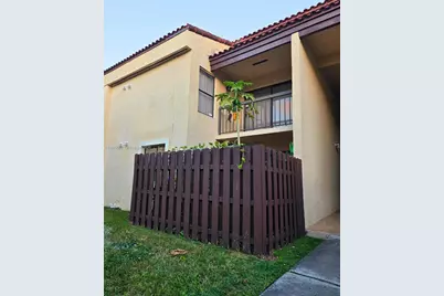 680 W Park Dr #101-3, Miami, FL 33172 - Photo 2