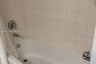 2101 Brickell Ave, Miami, FL 33129 - Photo 18