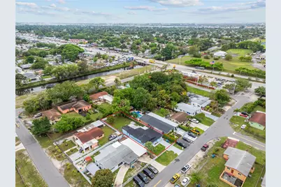 2520 NW 108th St, Miami, FL 33167 - Photo 38