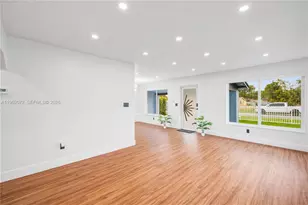 2520 NW 108th St, Miami, FL 33167 - Photo 10