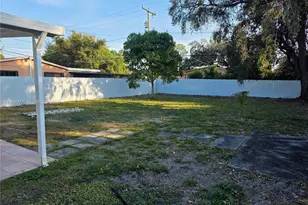 2520 NW 108th St, Miami, FL 33167 - Photo 8