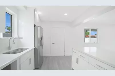 105 NE 213th St, Miami Gardens, FL 33179 - Photo 10
