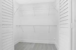 105 NE 213th St, Miami Gardens, FL 33179 - Photo 16