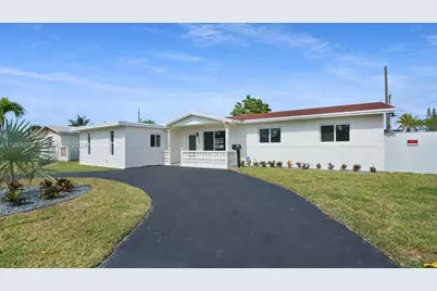105 NE 213th St, Miami Gardens, FL 33179 - Photo 1