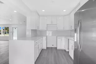 105 NE 213th St, Miami Gardens, FL 33179 - Photo 4