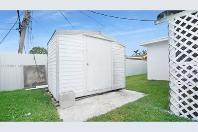 105 NE 213th St, Miami Gardens, FL 33179 - Photo 28