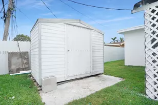 105 NE 213th St, Miami Gardens, FL 33179 - Photo 28