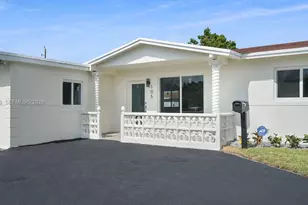 105 NE 213th St, Miami Gardens, FL 33179 - Photo 6