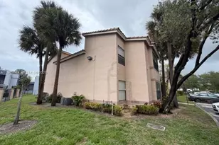 2826 S University Dr, Davie, FL 33328 - Photo 2
