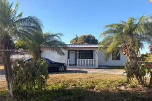 1441 NE 11th St, Homestead, FL 33033 - Photo 1