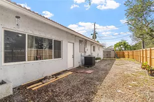 822 N N 31st Rd, Hollywood, FL 33021 - Photo 22