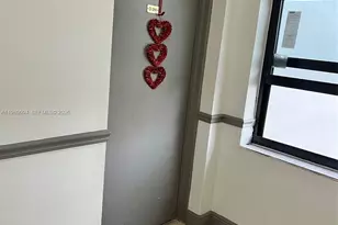 10431 N Kendall Dr, Miami, FL 33176 - Photo 2