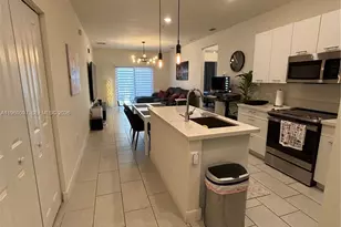 8167 NW 41st St, Doral, FL 33166 - Photo 2