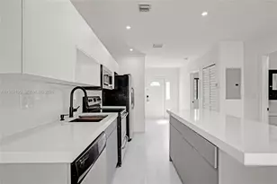 7783 SW 94th Ln, Miami, FL 33156 - Photo 6