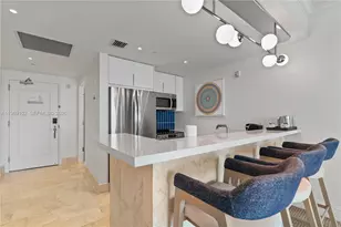 4401 Collins Ave, Miami Beach, FL 33140 - Photo 22