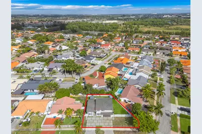 6325 NW 200th St, Hialeah, FL 33015 - Photo 46