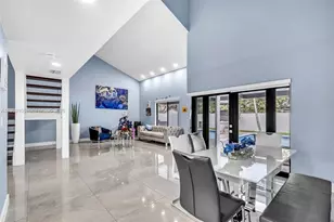 6325 NW 200th St, Hialeah, FL 33015 - Photo 10