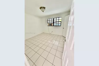 1240 NE 12th Ave #1, Fort Lauderdale, FL 33304 - Photo 24