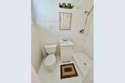 1240 NE 12th Ave #1, Fort Lauderdale, FL 33304 - Photo 26