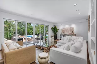 575 Hibiscus Ln, Miami, FL 33137 - Photo 6