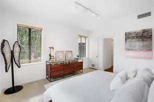 575 Hibiscus Ln, Miami, FL 33137 - Photo 38