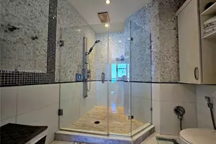 18201 Collins Ave, Sunny Isles Beach, FL 33160 - Photo 16