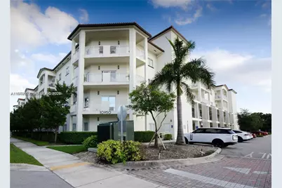 10950 NW 82nd St #204, Doral, FL 33178 - Photo 2